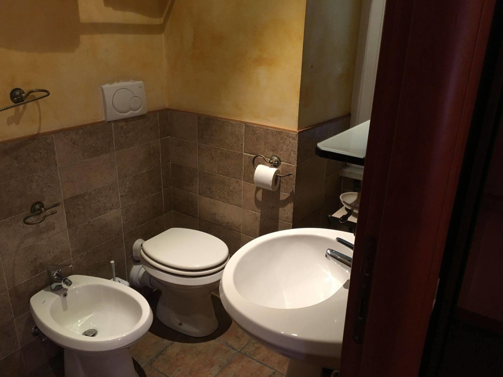 Momi Bed And Breakfast Рим Экстерьер фото